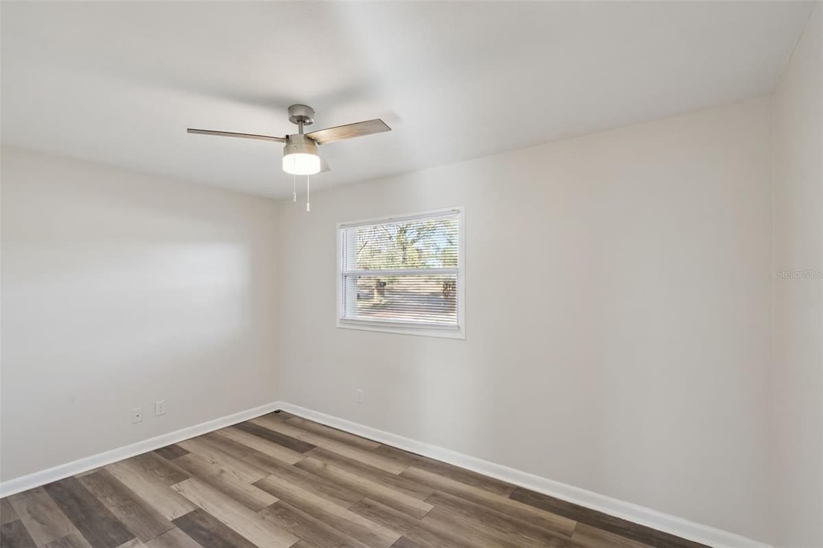 902 GALENA AVENUE — photo 12 of 20