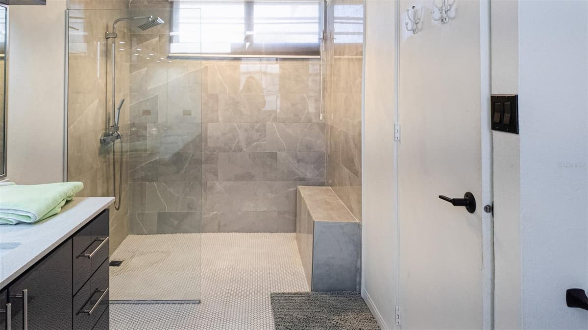 14 VIA CANGREJOS — photo 15 of 41