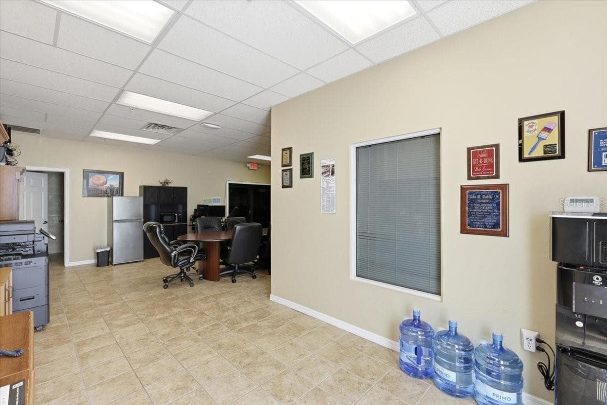 1220 BISCAYNE BOULEVARD — photo 23 of 36