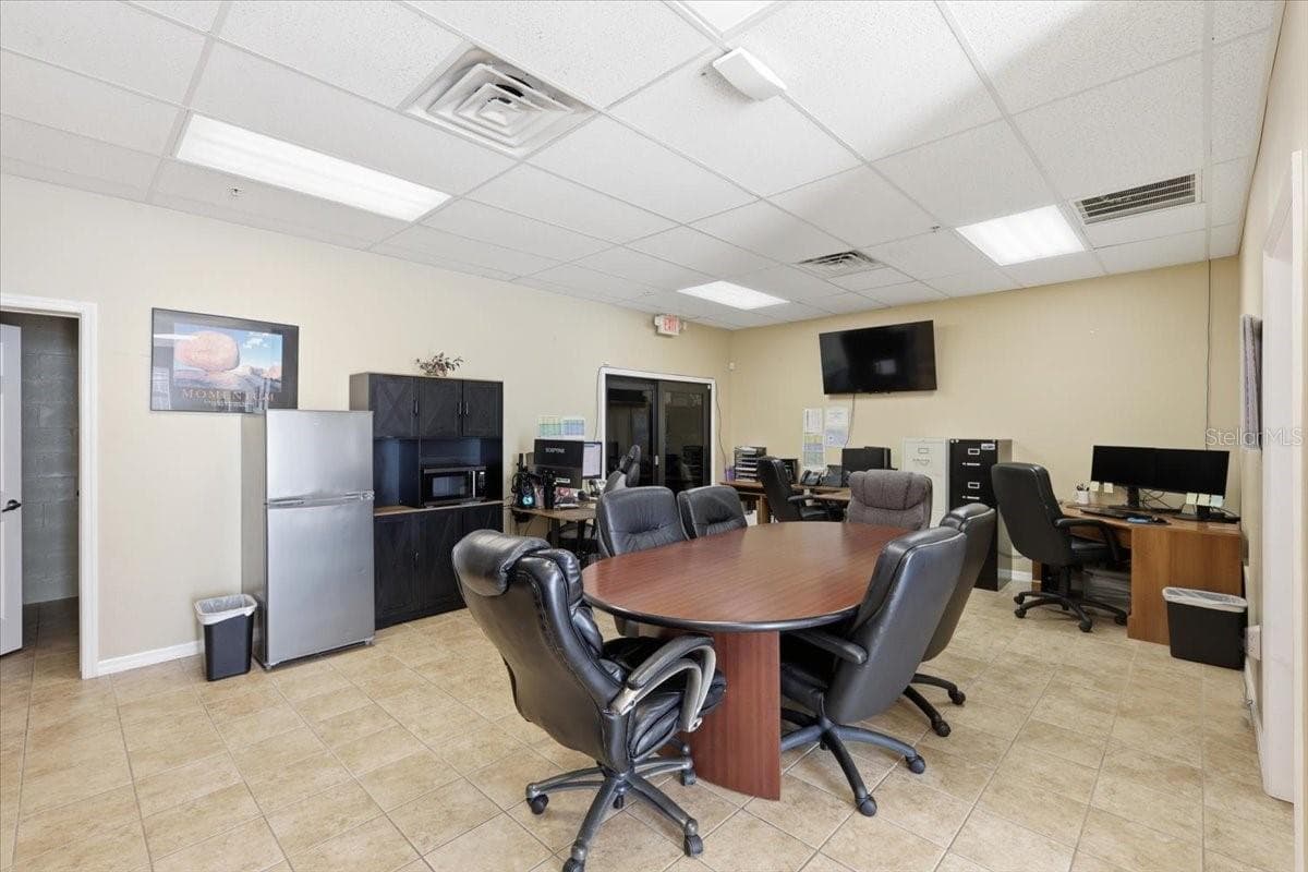 1220 BISCAYNE BOULEVARD — photo 19 of 36