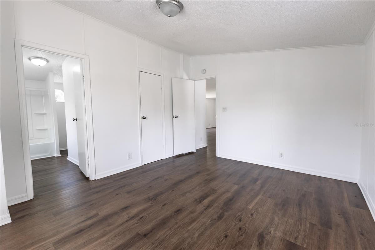 4872 EVANS STREET — photo 10 of 25