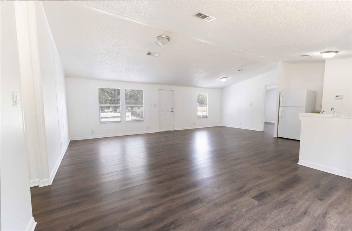 4872 EVANS STREET — photo 3 of 25
