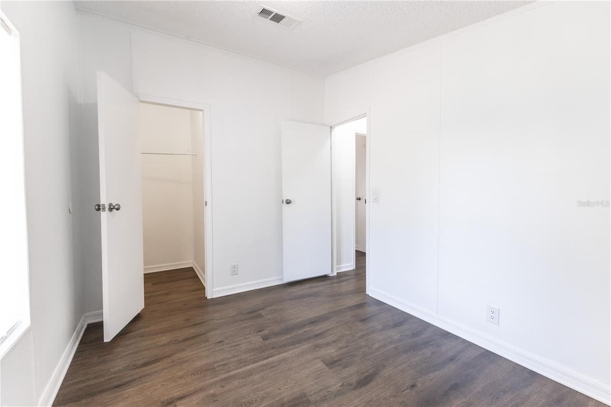 4872 EVANS STREET — photo 16 of 25
