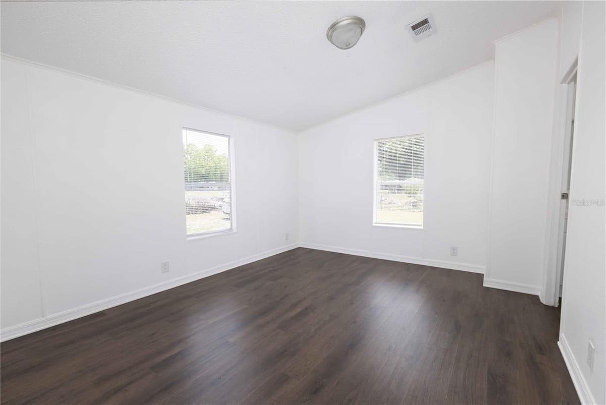 4872 EVANS STREET — photo 15 of 25