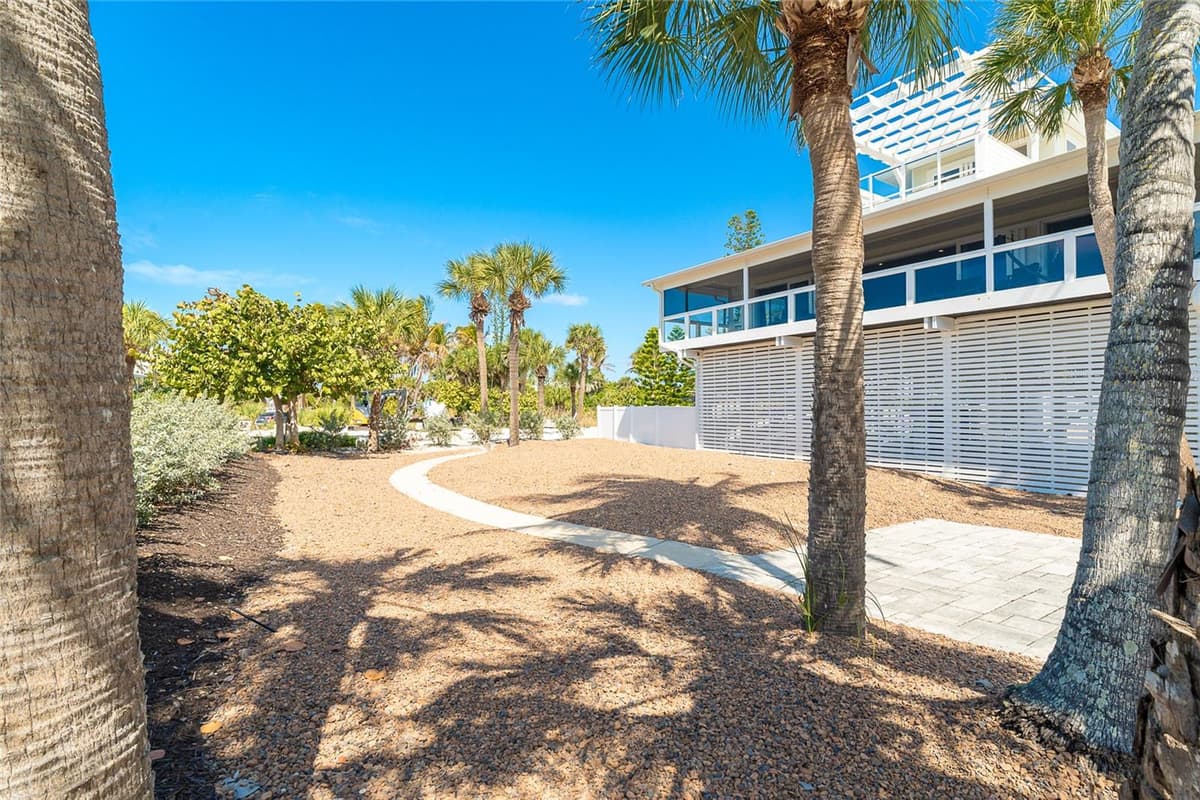 230 GULF BOULEVARD — photo 5 of 90