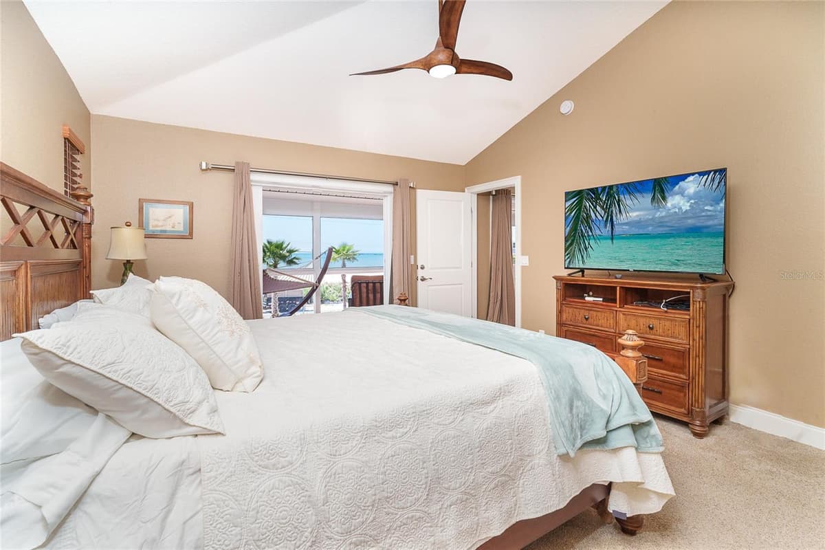 230 GULF BOULEVARD — photo 34 of 90