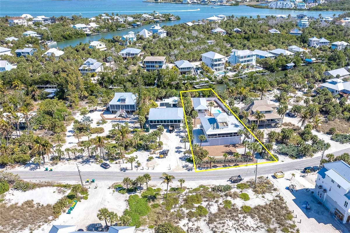 230 GULF BOULEVARD — photo 73 of 90