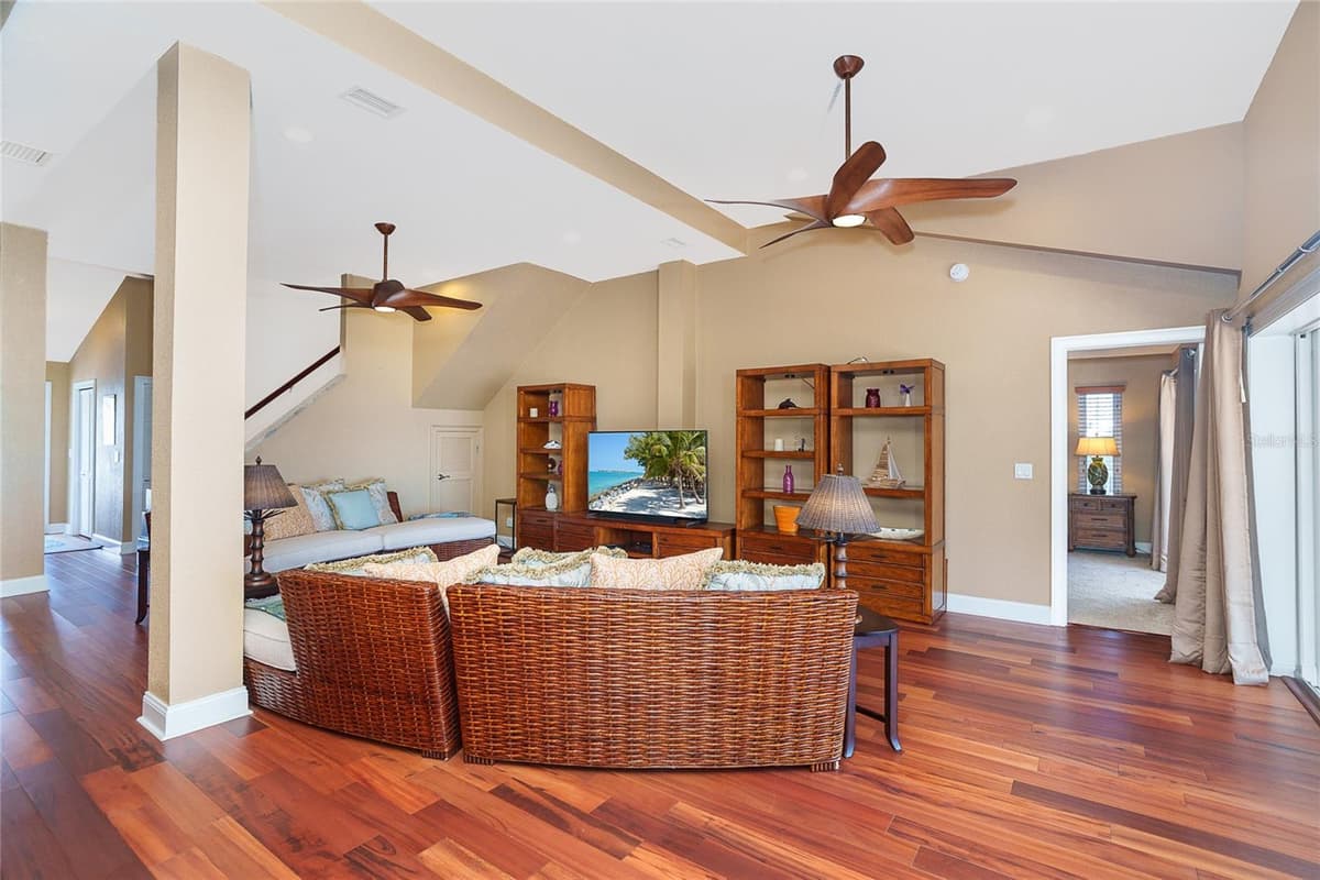 230 GULF BOULEVARD — photo 26 of 90
