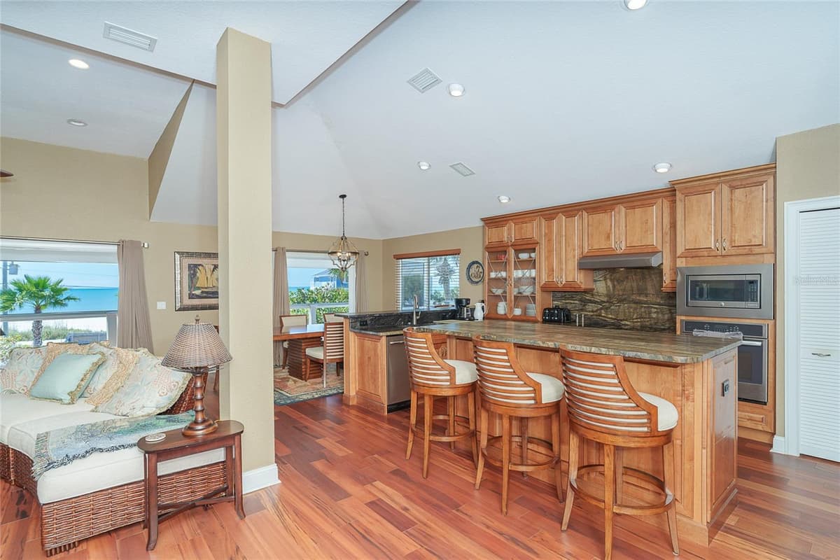 230 GULF BOULEVARD — photo 20 of 90