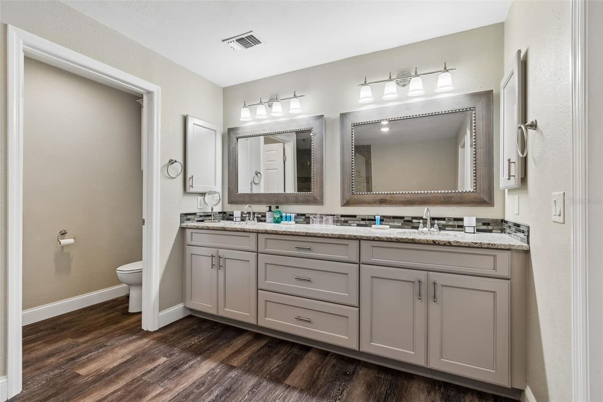 9901 BAY DRIVE — photo 18 of 67