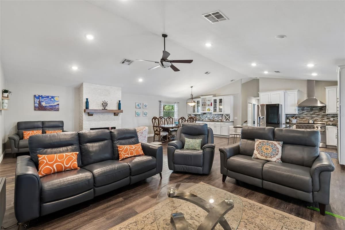 9901 BAY DRIVE — photo 6 of 67