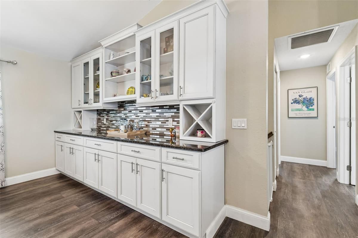 9901 BAY DRIVE — photo 12 of 67