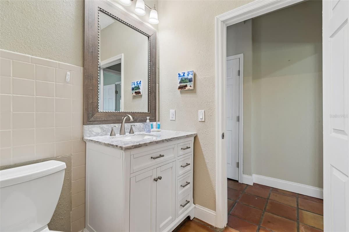 9901 BAY DRIVE — photo 36 of 67