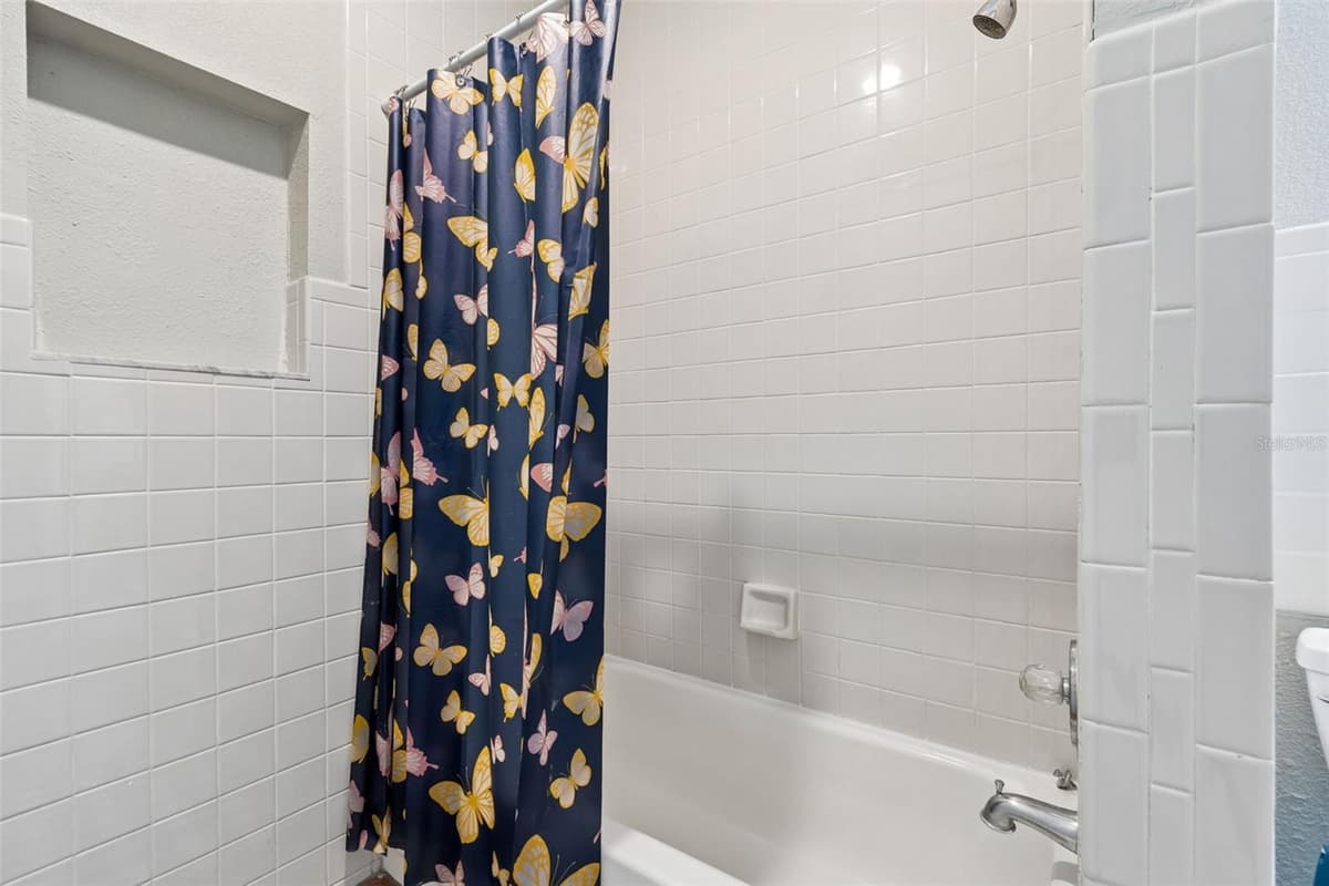 9901 BAY DRIVE — photo 38 of 67