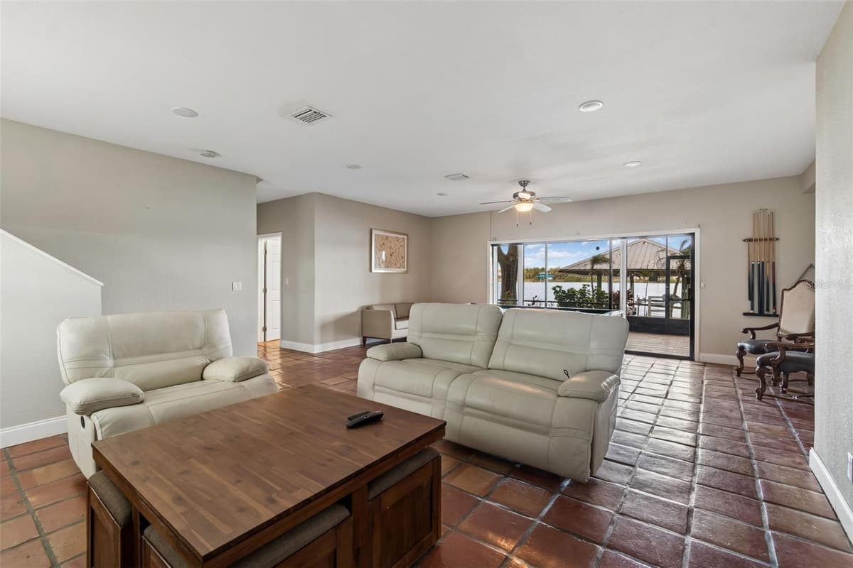 9901 BAY DRIVE — photo 42 of 67