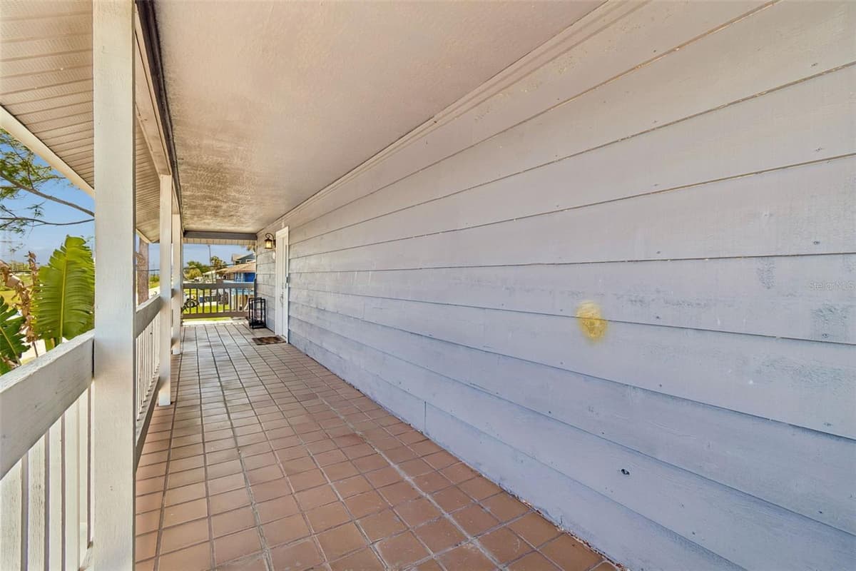 9901 BAY DRIVE — photo 23 of 67