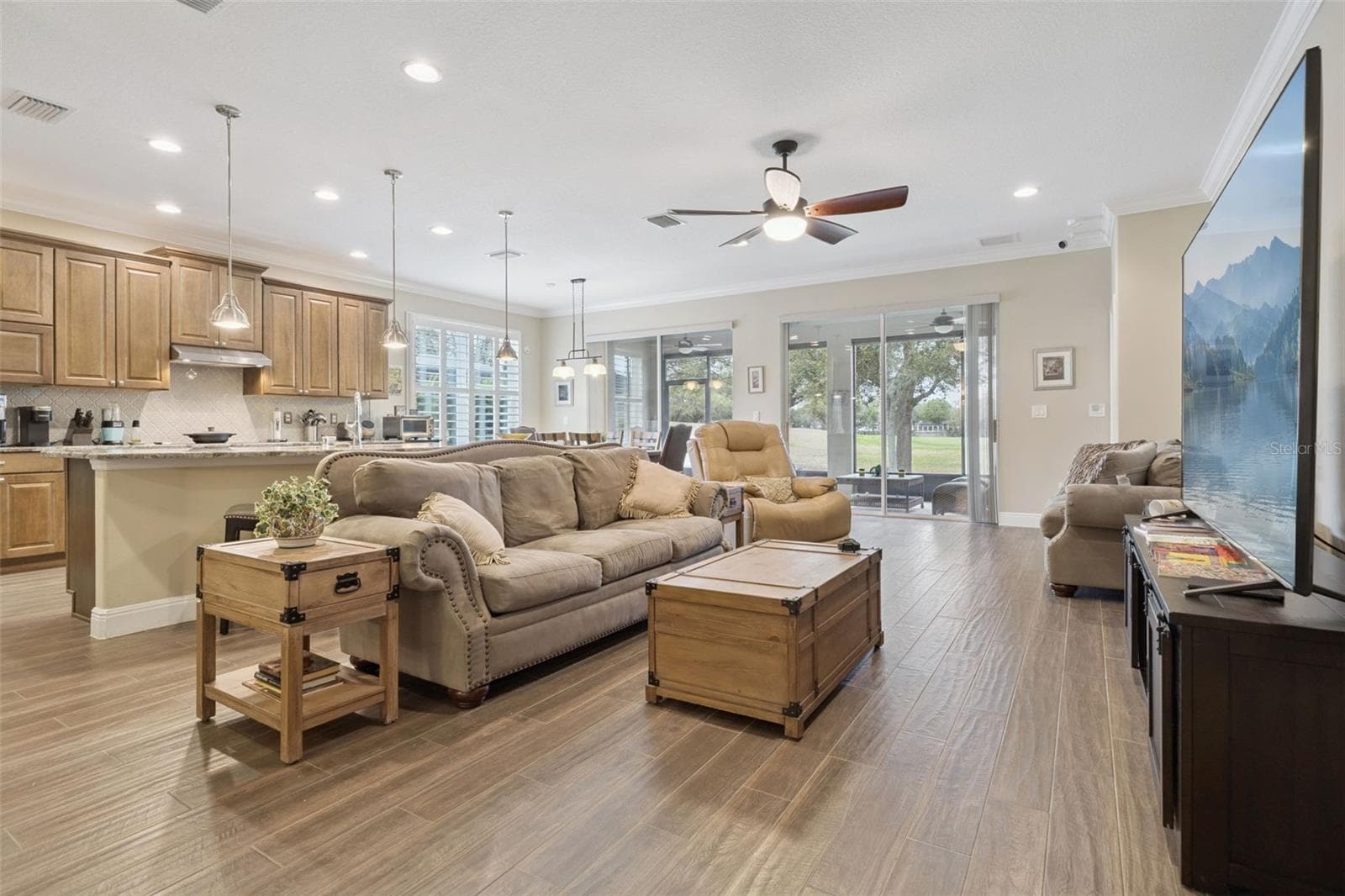 3749 ARLINGTON RIDGE BOULEVARD — photo 8 of 65