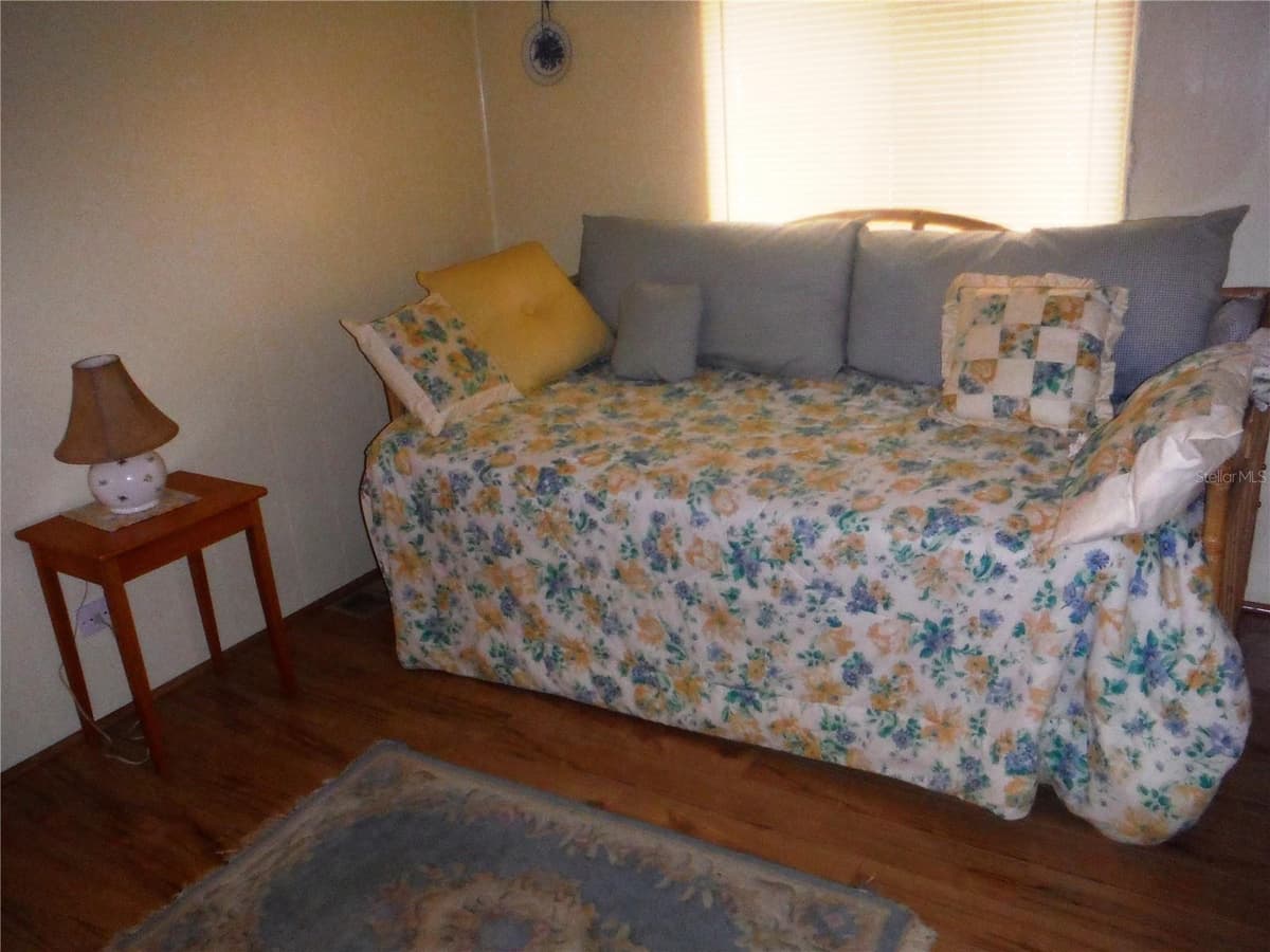 38 DEER TRAIL COURT — photo 12 of 40