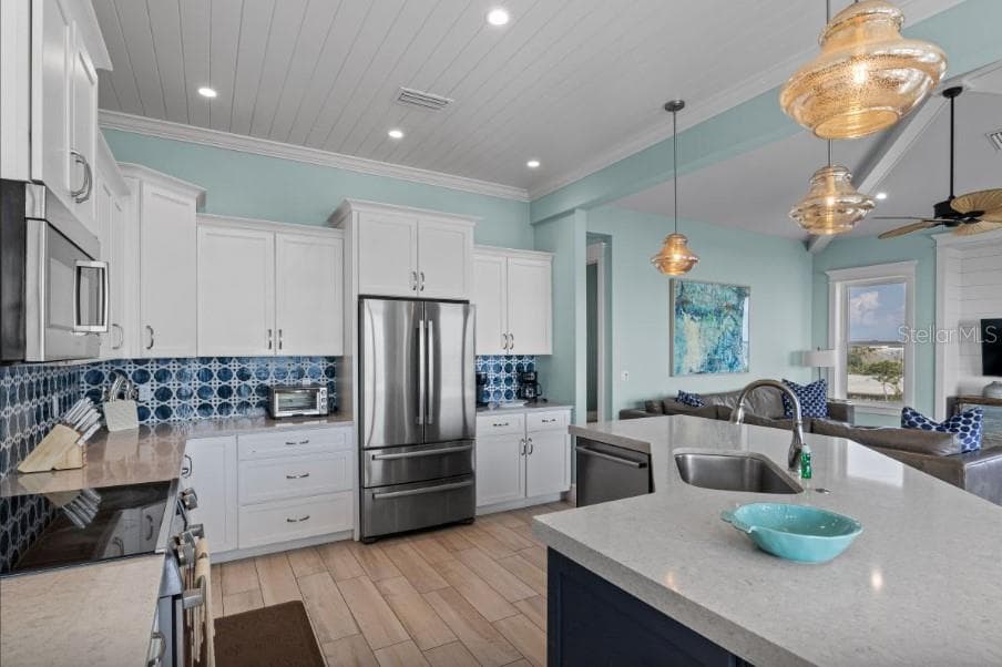 903 GULF DRIVE — photo 10 of 51