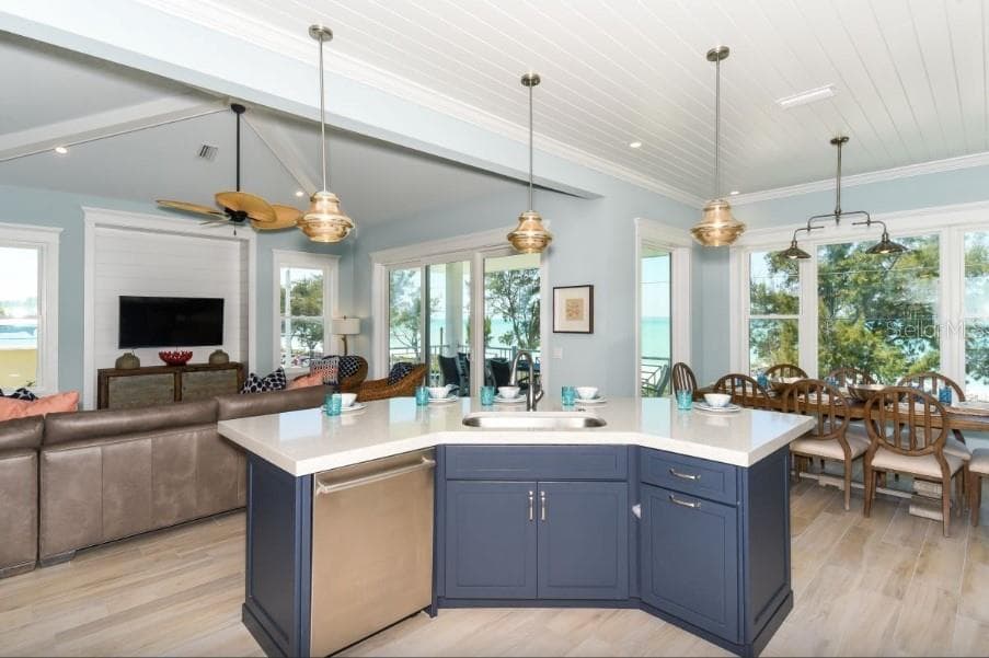 903 GULF DRIVE — photo 16 of 51