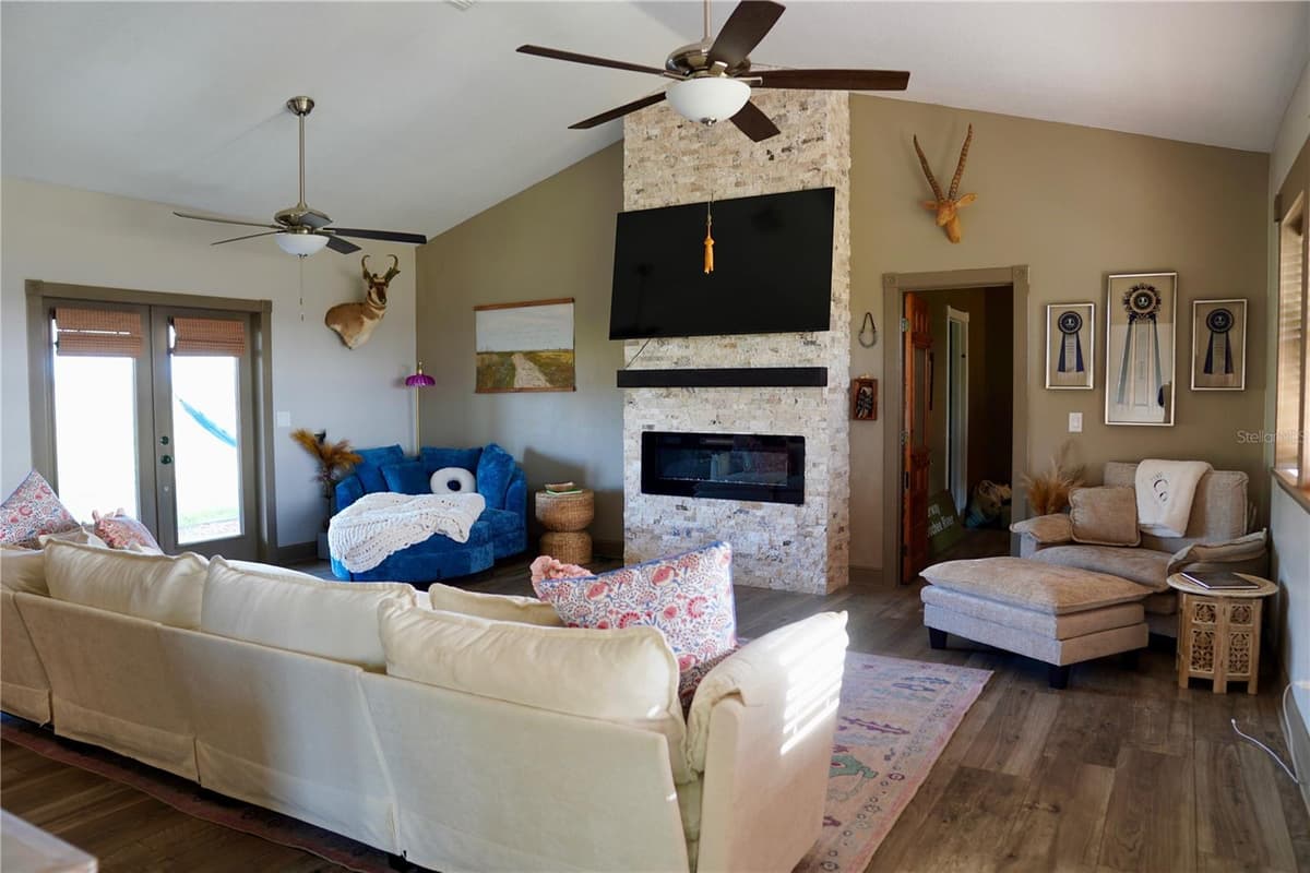 12895 GAINESVILLE ROAD — photo 6 of 51