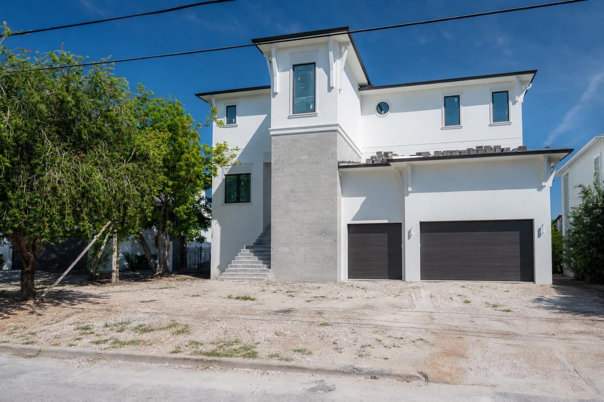 654 GENEVA PLACE — photo 1 of 55