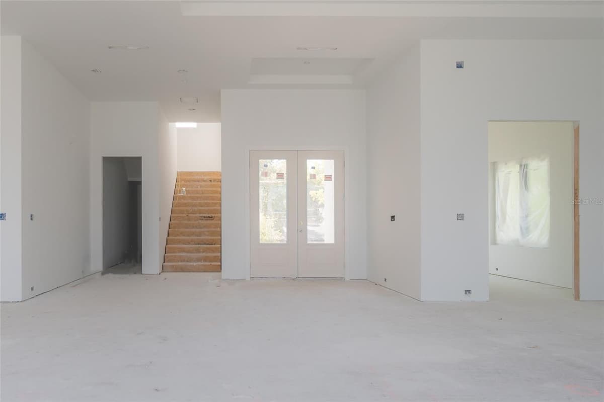 654 GENEVA PLACE — photo 13 of 55
