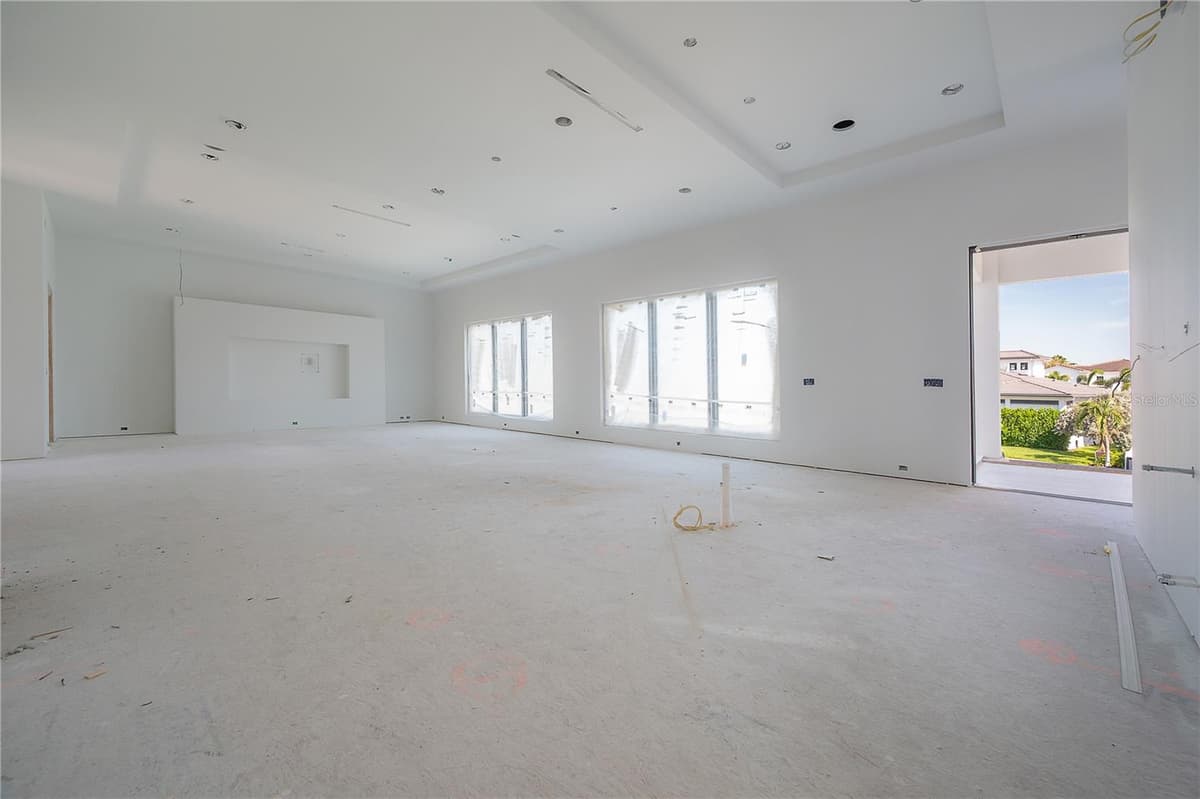654 GENEVA PLACE — photo 9 of 55