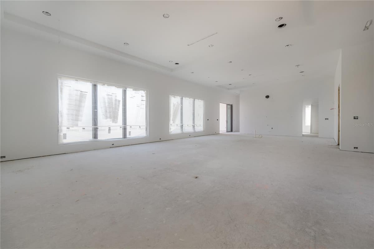 654 GENEVA PLACE — photo 15 of 55
