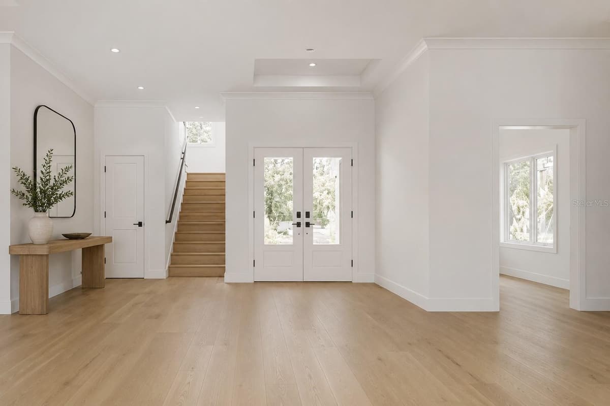 654 GENEVA PLACE — photo 14 of 55