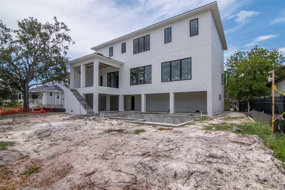 654 GENEVA PLACE — photo 40 of 55