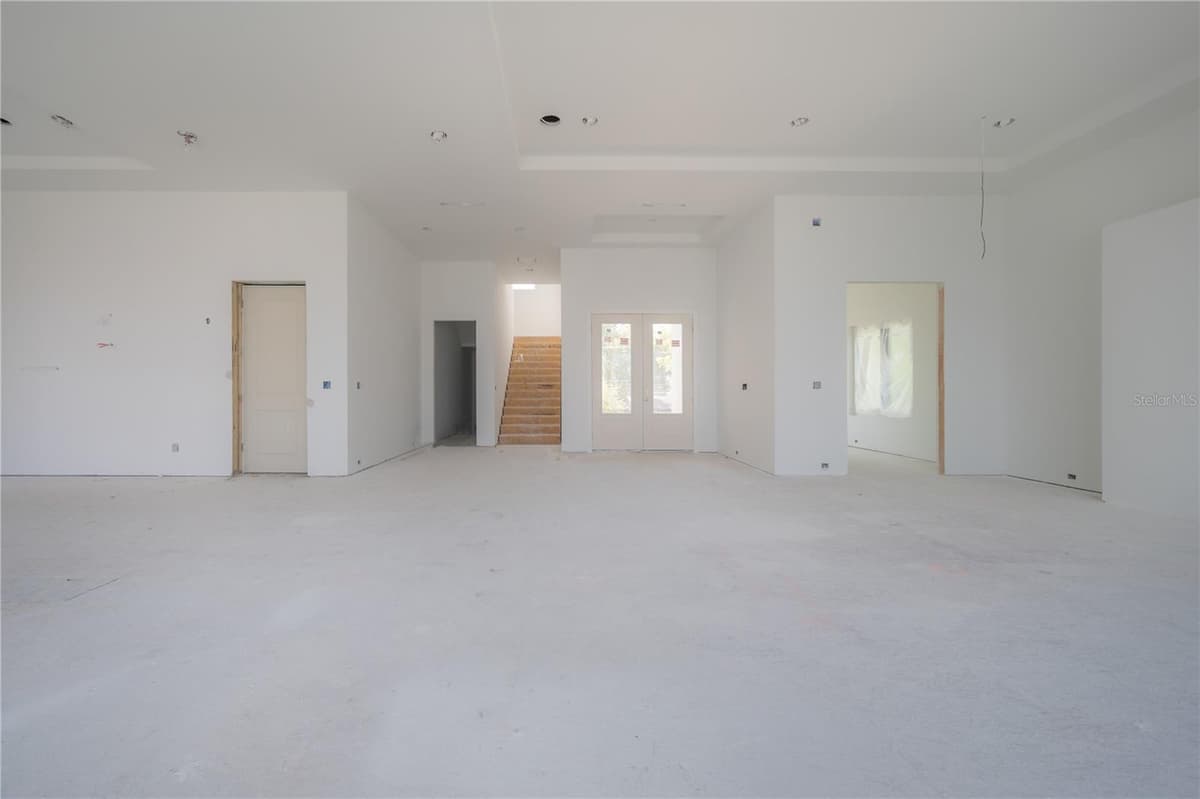 654 GENEVA PLACE — photo 12 of 55