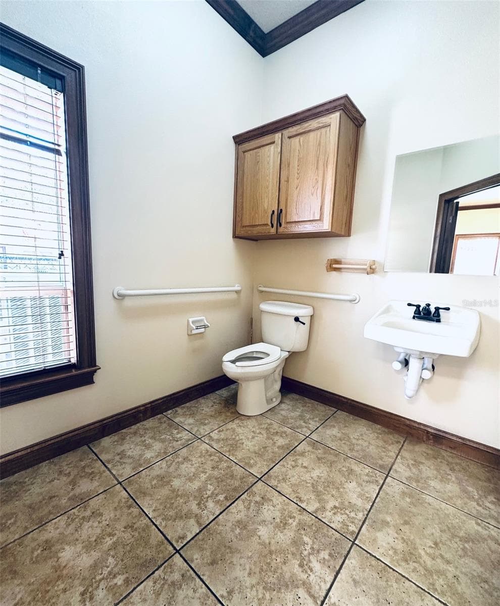5115 LAKELAND DRIVE — photo 14 of 18