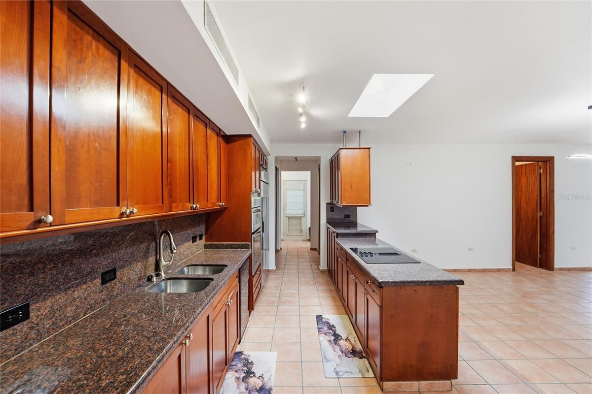 182 DORADO BEACH EAST — photo 3 of 26