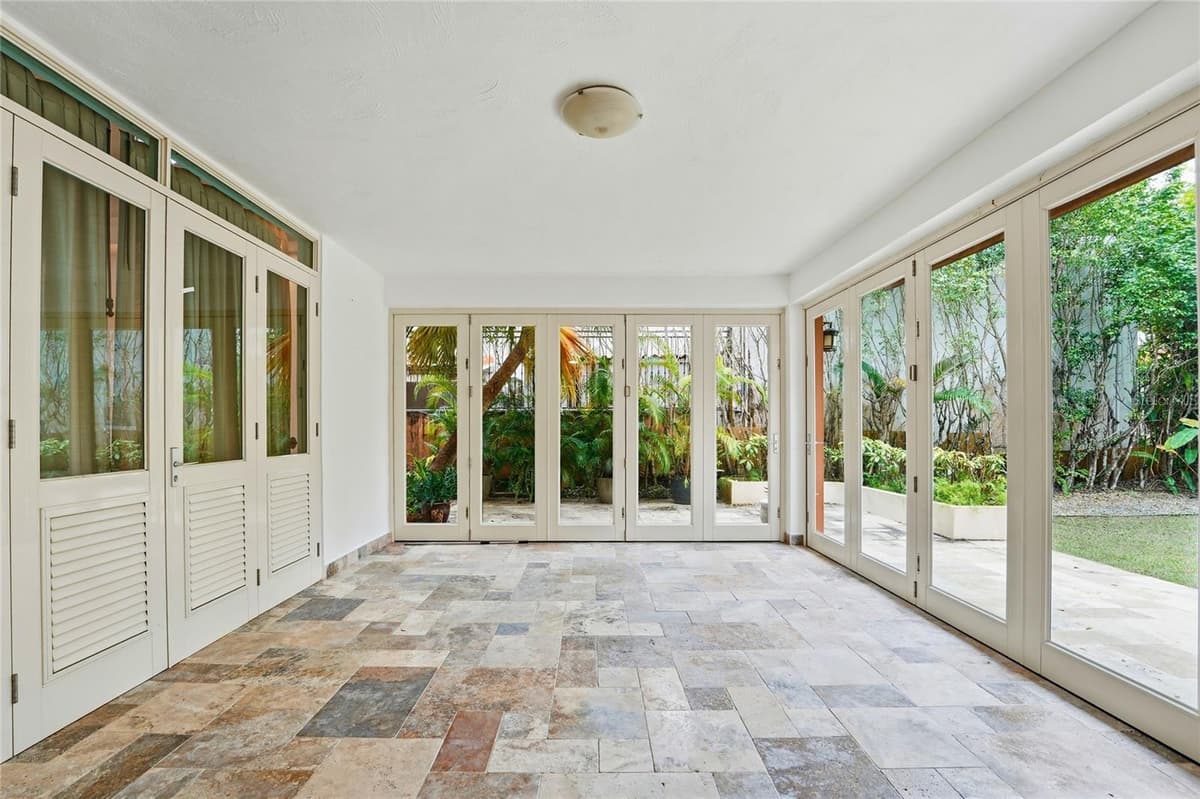 182 DORADO BEACH EAST — photo 6 of 26