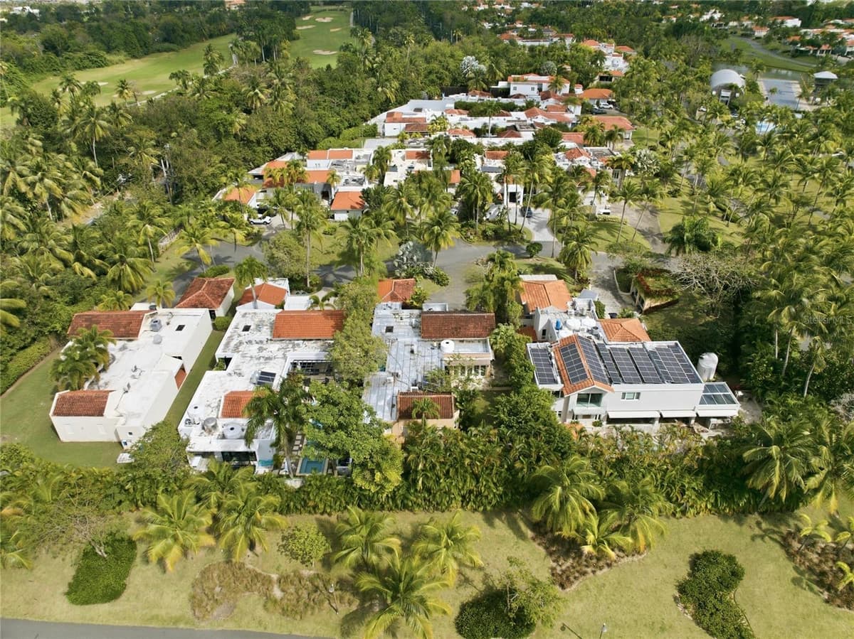 182 DORADO BEACH EAST — photo 21 of 26