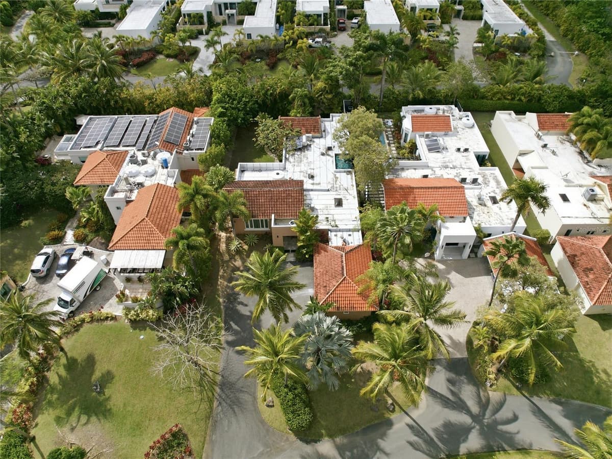 182 DORADO BEACH EAST — photo 24 of 26