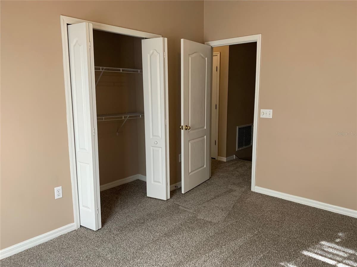 7117 HARMONY SQUARE DRIVE — photo 25 of 35