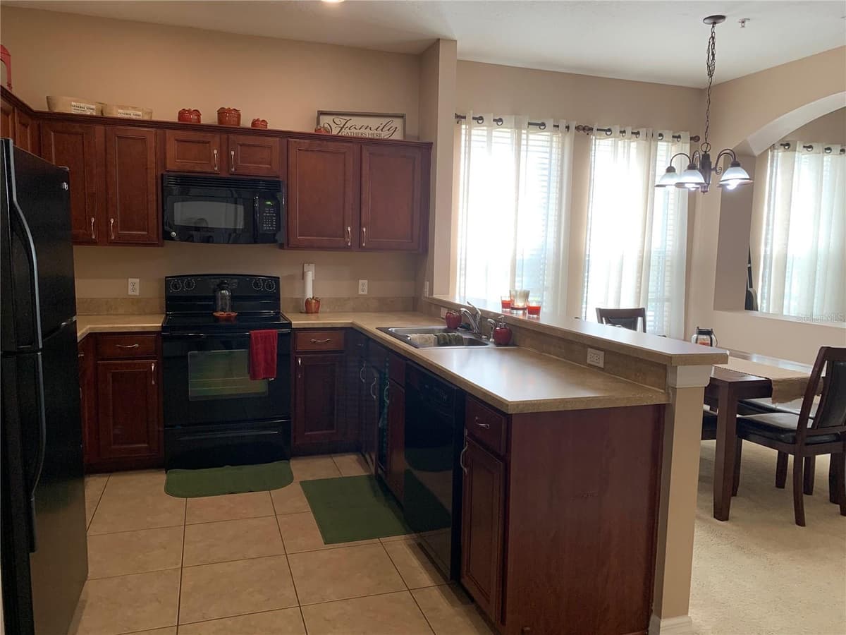 7117 HARMONY SQUARE DRIVE — photo 10 of 35