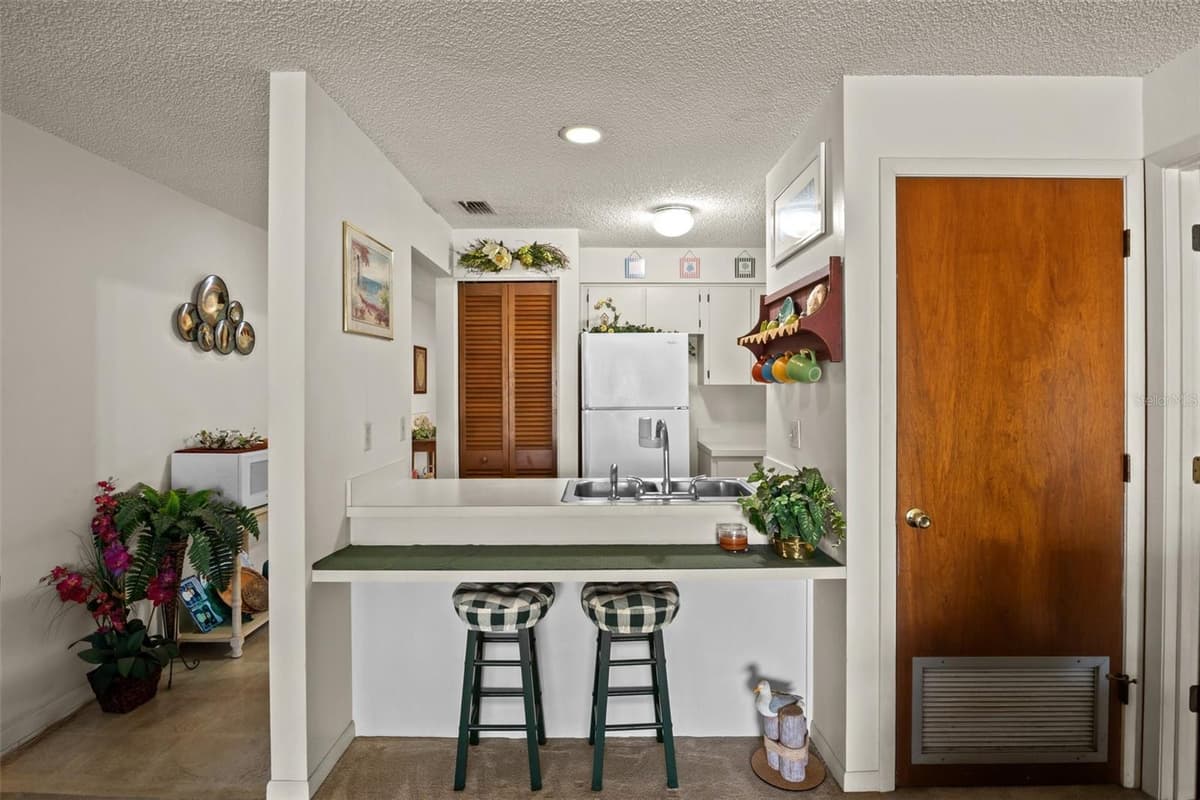 6138 TOPHER TRAIL — photo 7 of 24