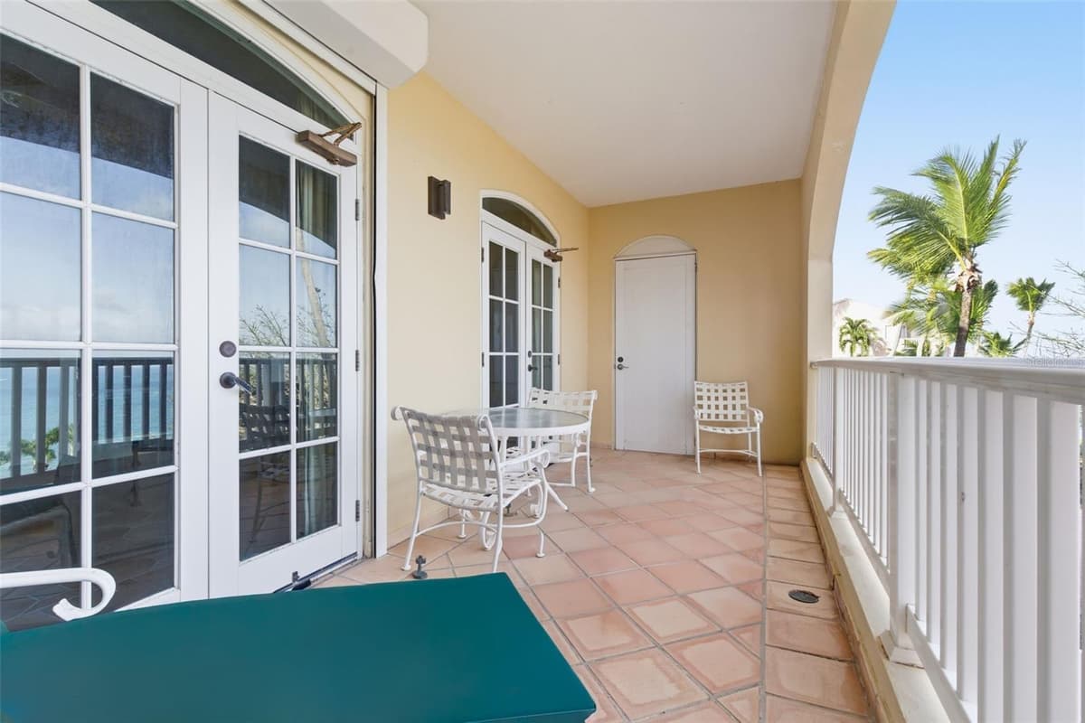 Las Casitas I 1000 AVENUE EL CONQUISTADOR — photo 12 of 36