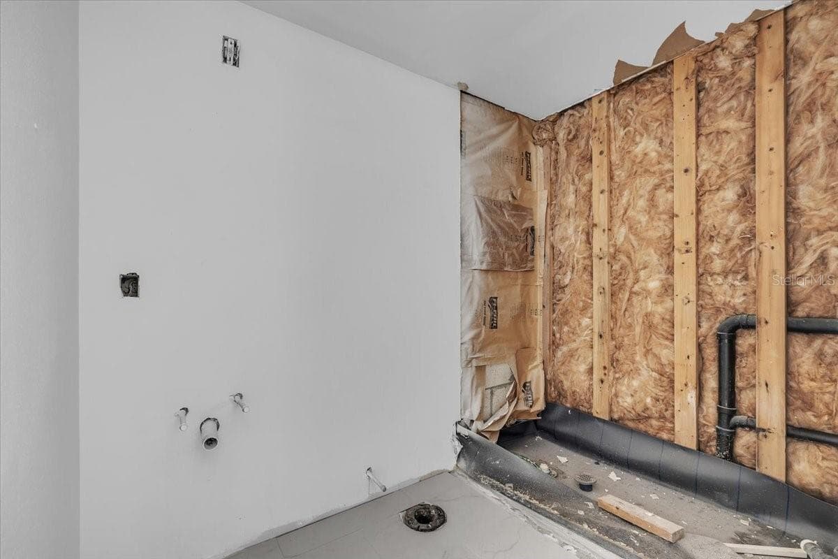 7043 NEW POST DRIVE — photo 16 of 35