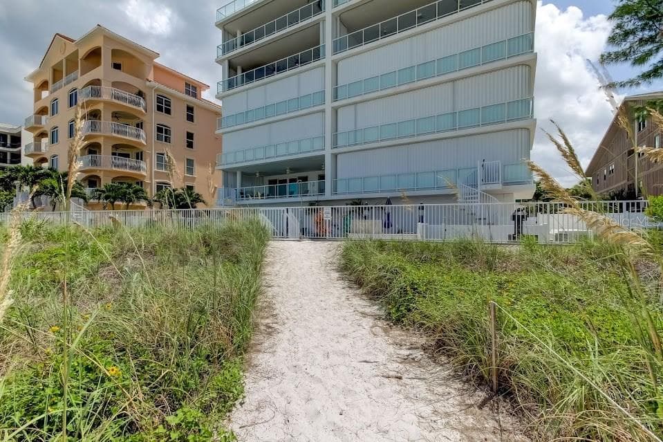 19816 GULF BOULEVARD — photo 50 of 57