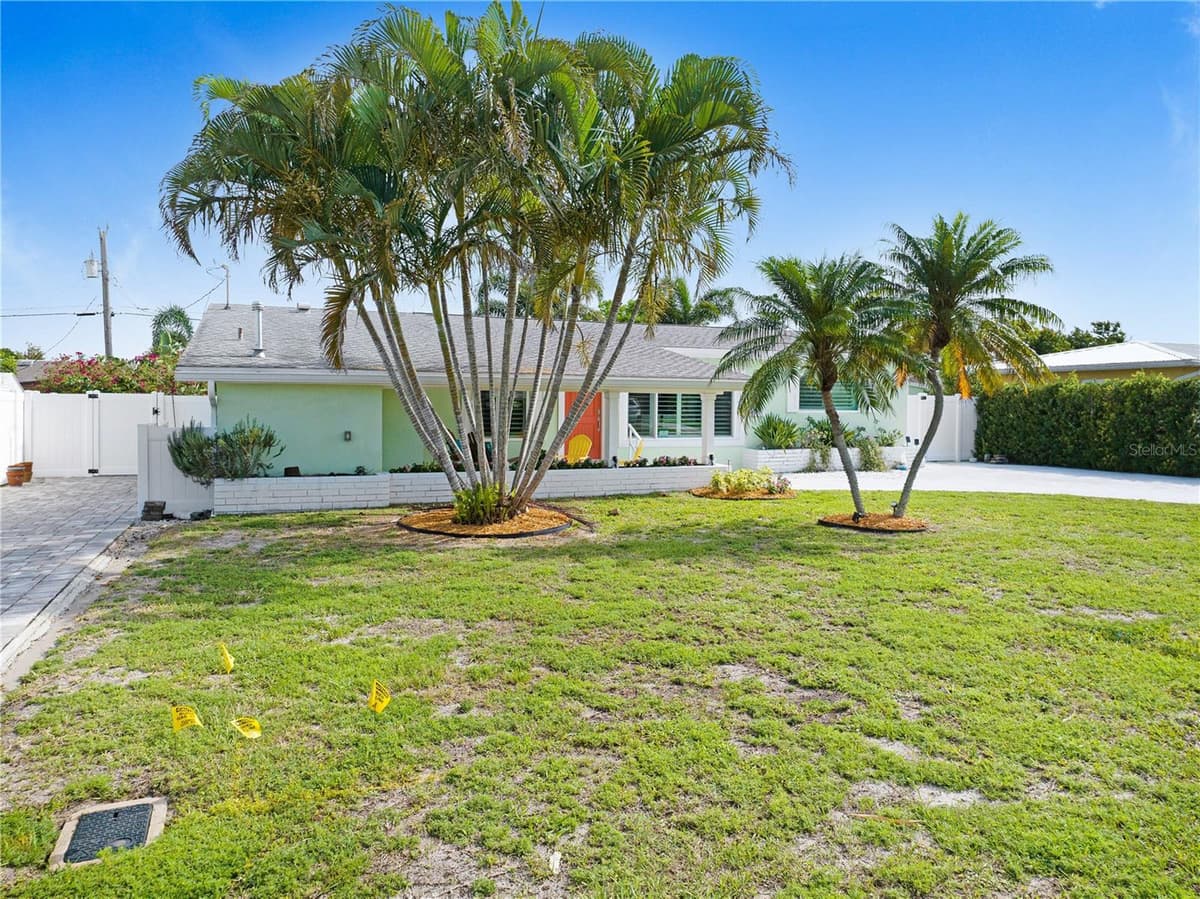 231 OCEAN BOULEVARD — photo 30 of 83