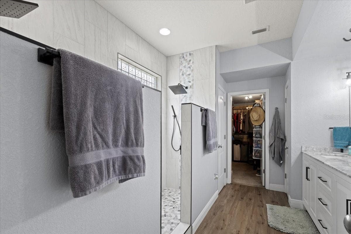 2600 48TH AVENUE — photo 31 of 100