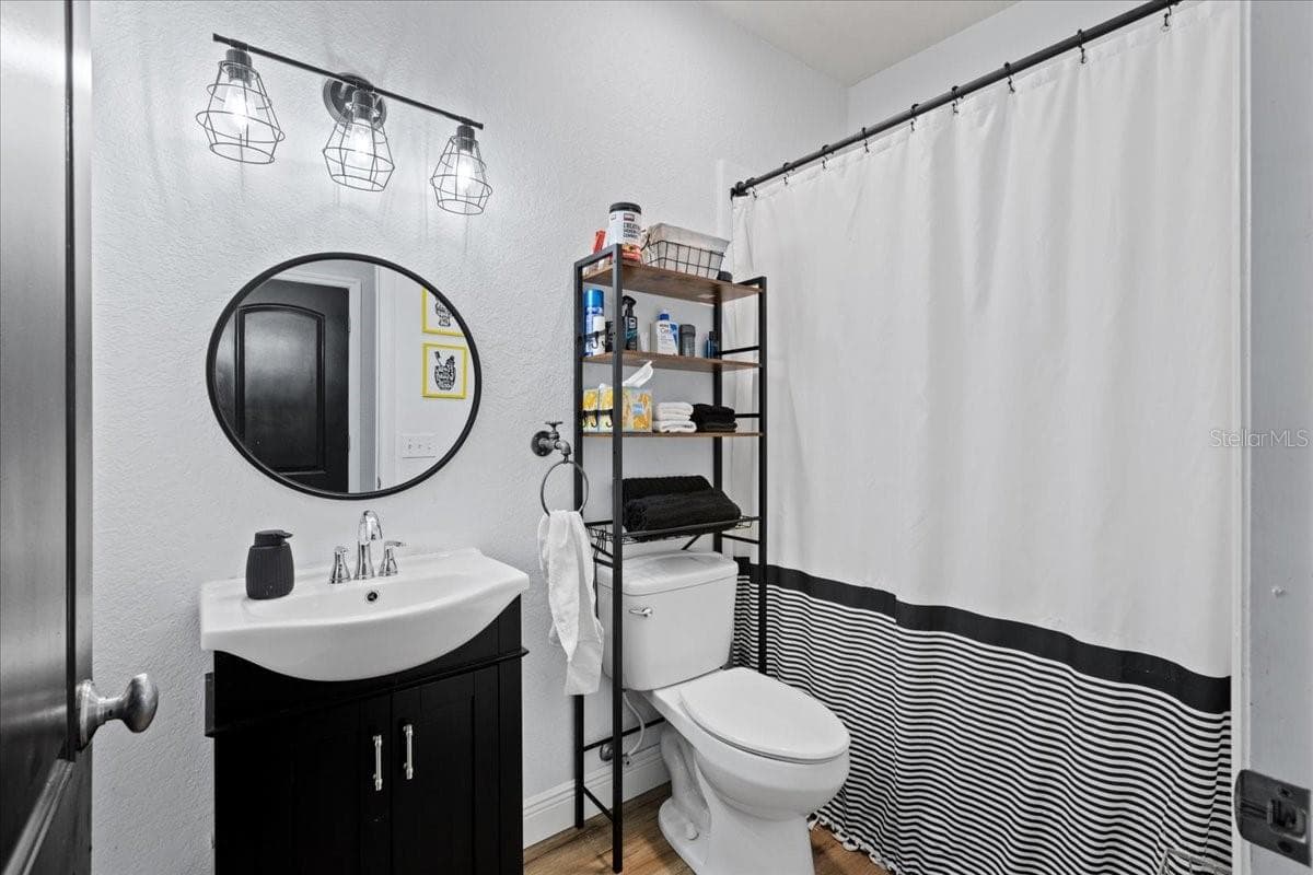2600 48TH AVENUE — photo 39 of 100