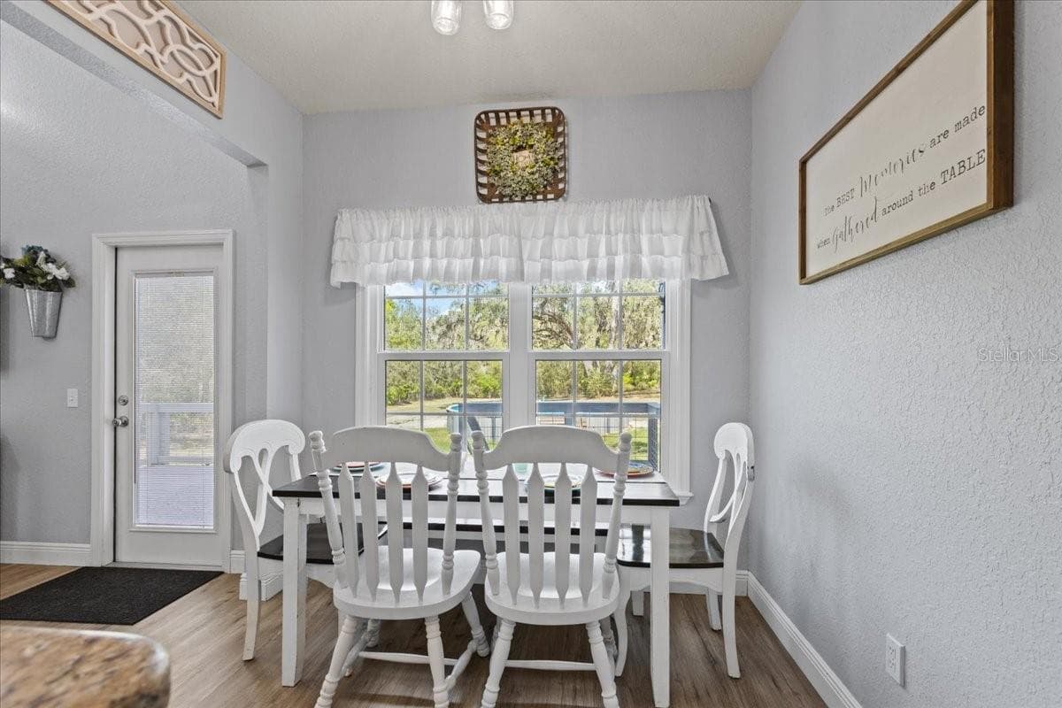 2600 48TH AVENUE — photo 16 of 100