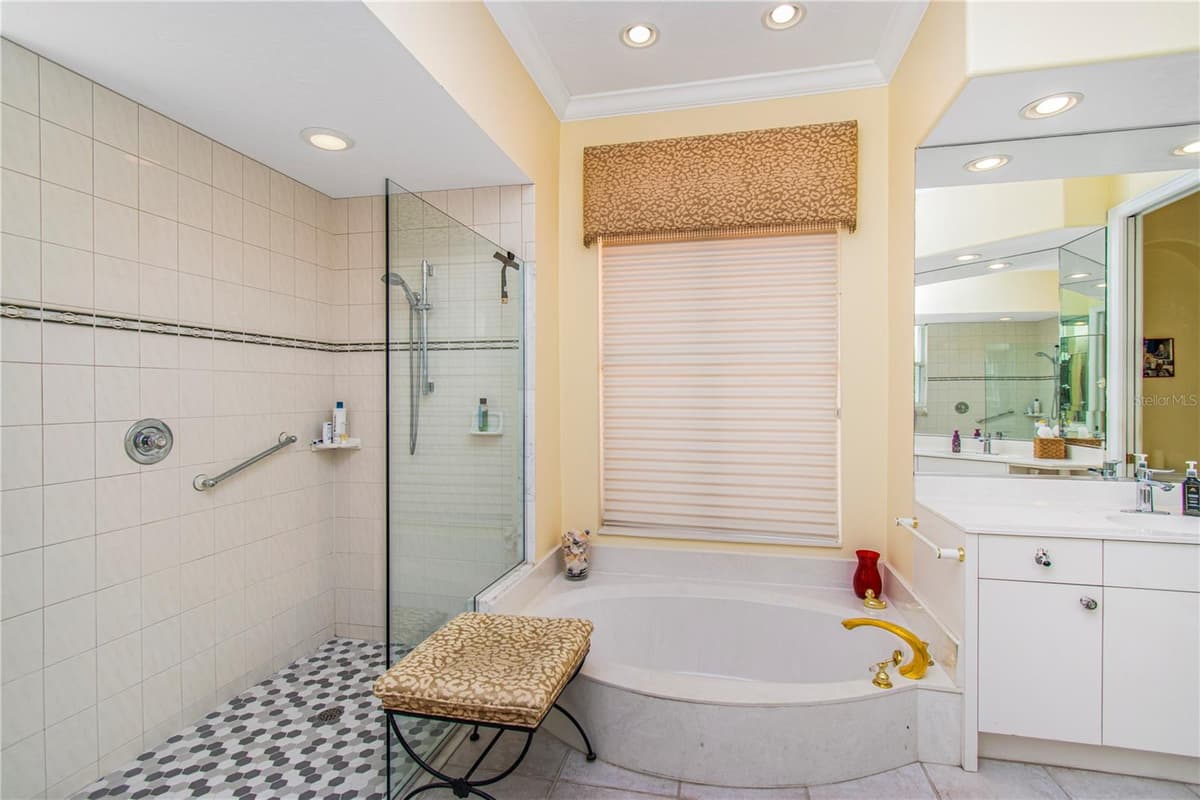 7302 EATON COURT — photo 26 of 51