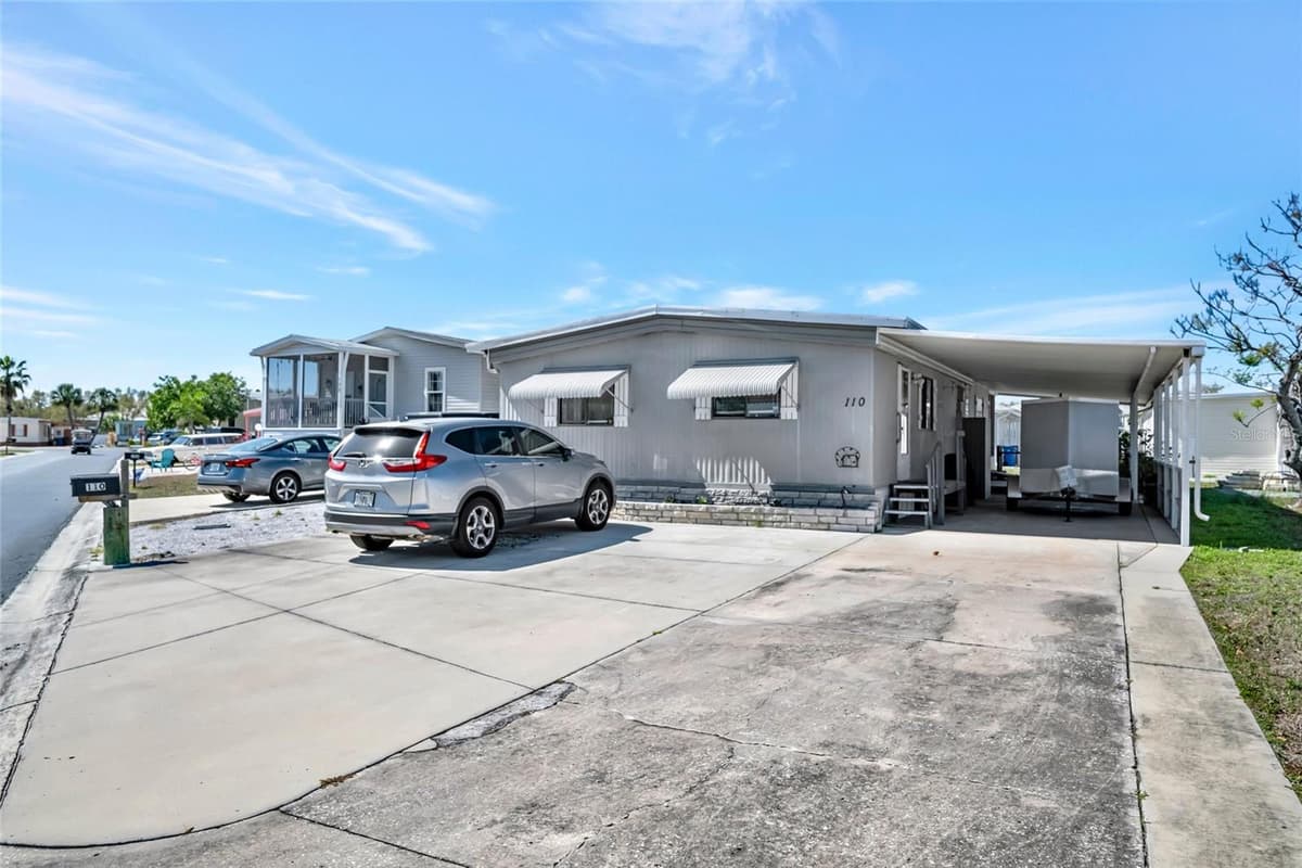 110 SAINT LUCIA LOOP — photo 36 of 39