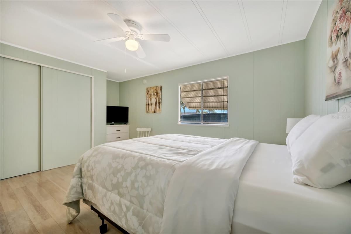 110 SAINT LUCIA LOOP — photo 17 of 39